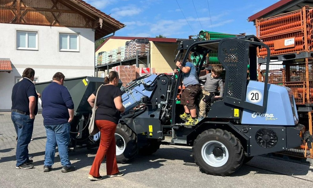 MONA auf dem Erntefest der EVG Pfaffing am 24. August 2025
