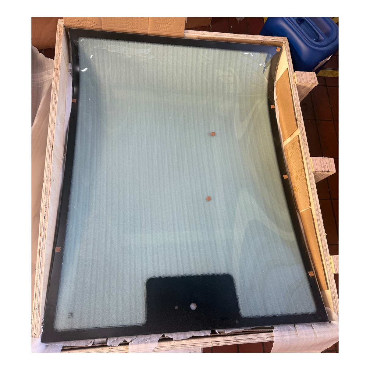 Pare-brise pour cabine complète MONA Solara M10283