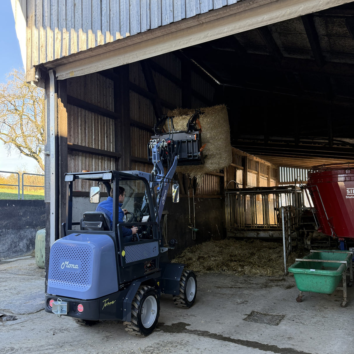 Chargeur de ferme électrique MONA Terra