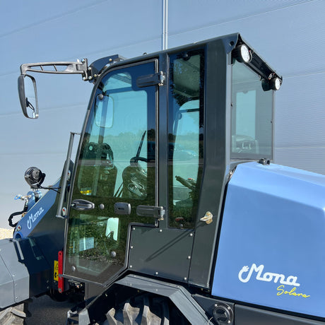 Cabine avec climatisation pour chargeurs agricoles MONA Solara et Solara+