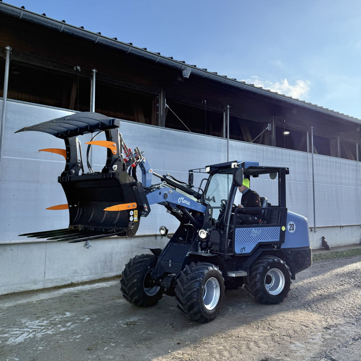 MONA Solara chargeur agricole électrique - Nouveau