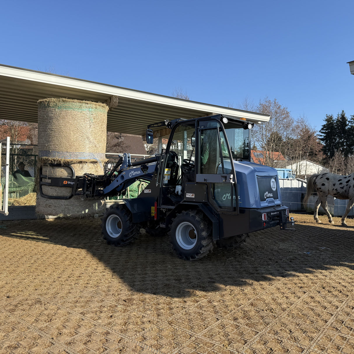 Chargeur de ferme électrique MONA Solara