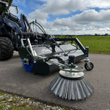Kehrmaschine 180 cm mit hydr. leerbarem Schmutzsammelbesen und Seitenbesen für EURO-Aufnahme