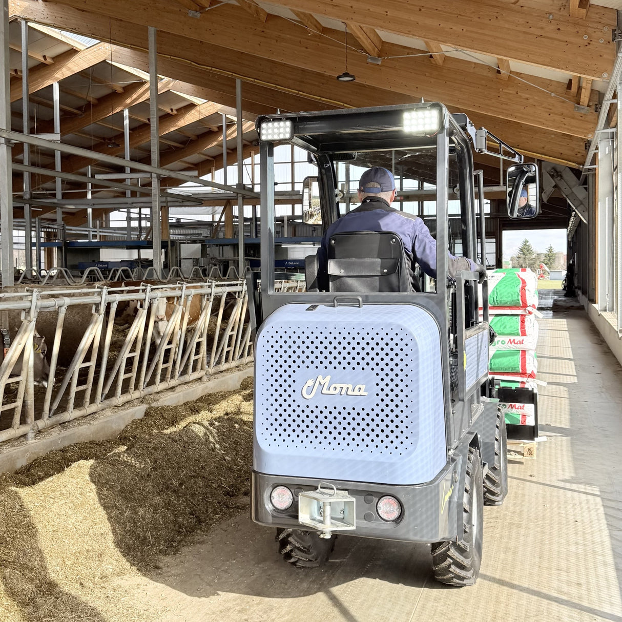 MONA Lunar electric compact loader