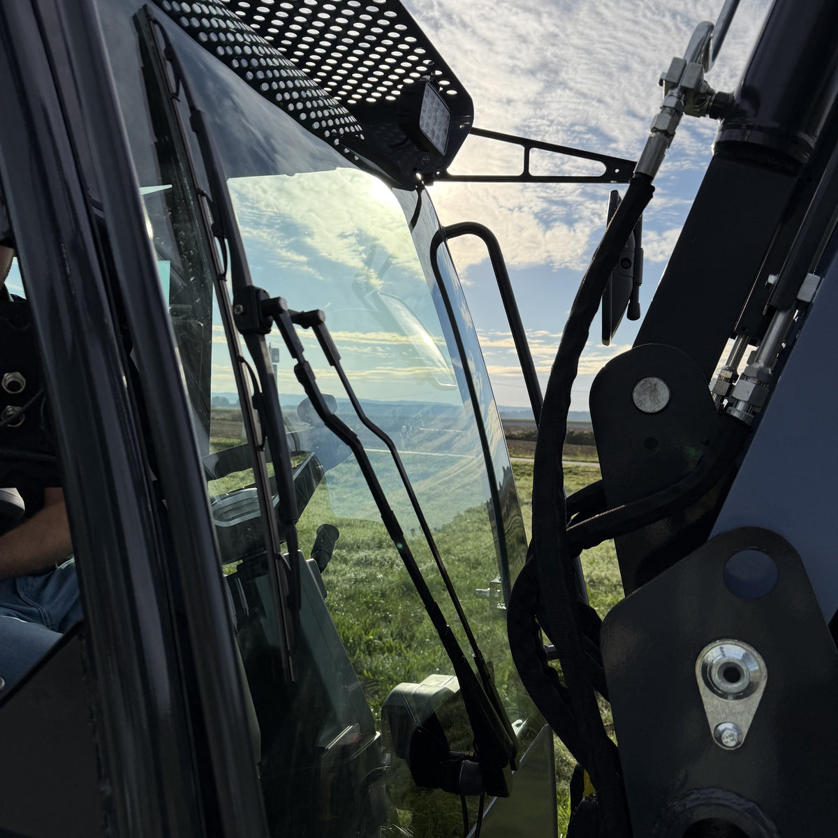 Windshield for MONA Solara