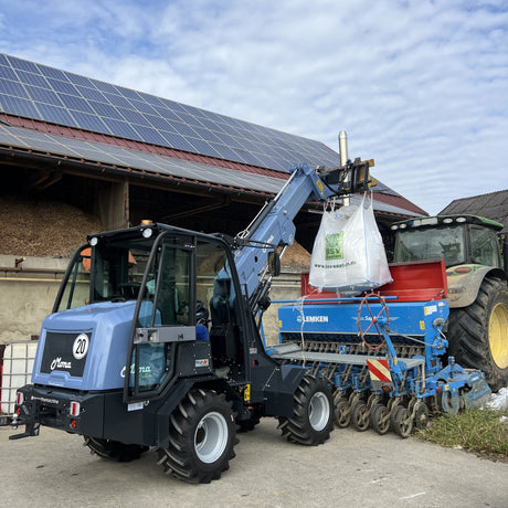 MONA Solara+ electric Telehandler