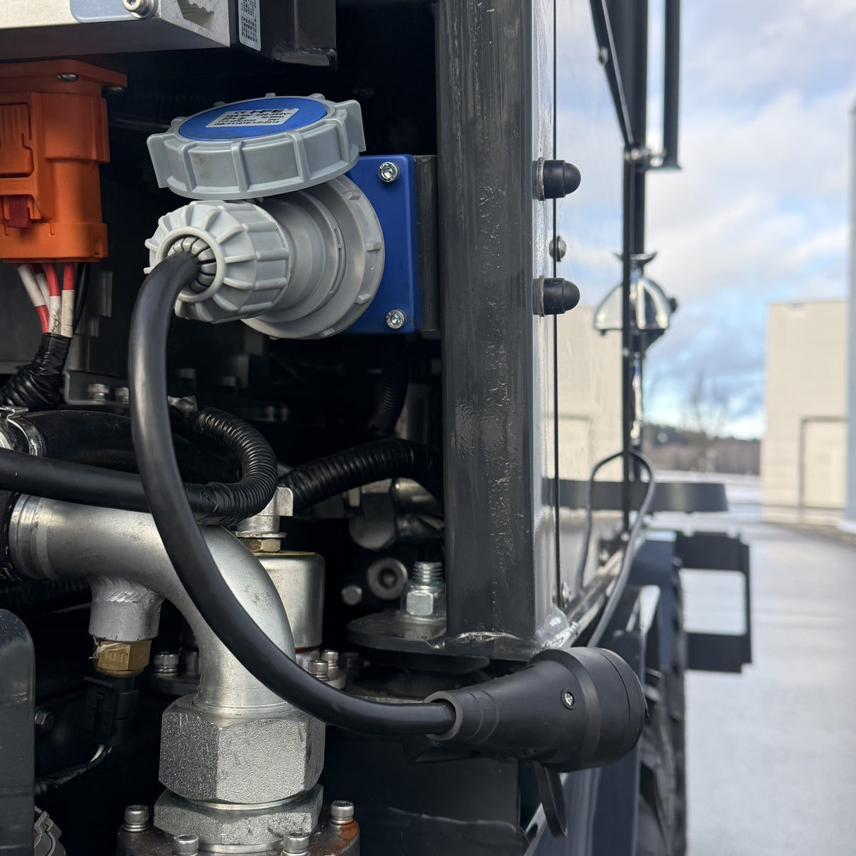 3-pin 3 kW socket (power bank) for MONA Terra